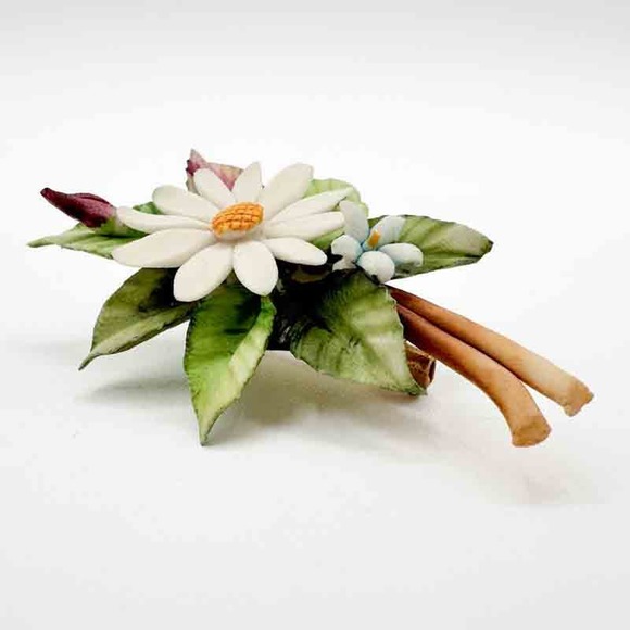 Vintage Carlo Savastano Capodimonte Daisy Flower Brooch with Box and Papers - Picture 5 of 13